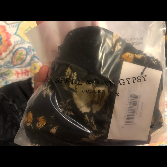 Sold on M!!! Authentic Spell Rosa Set - Picture 10 of 12